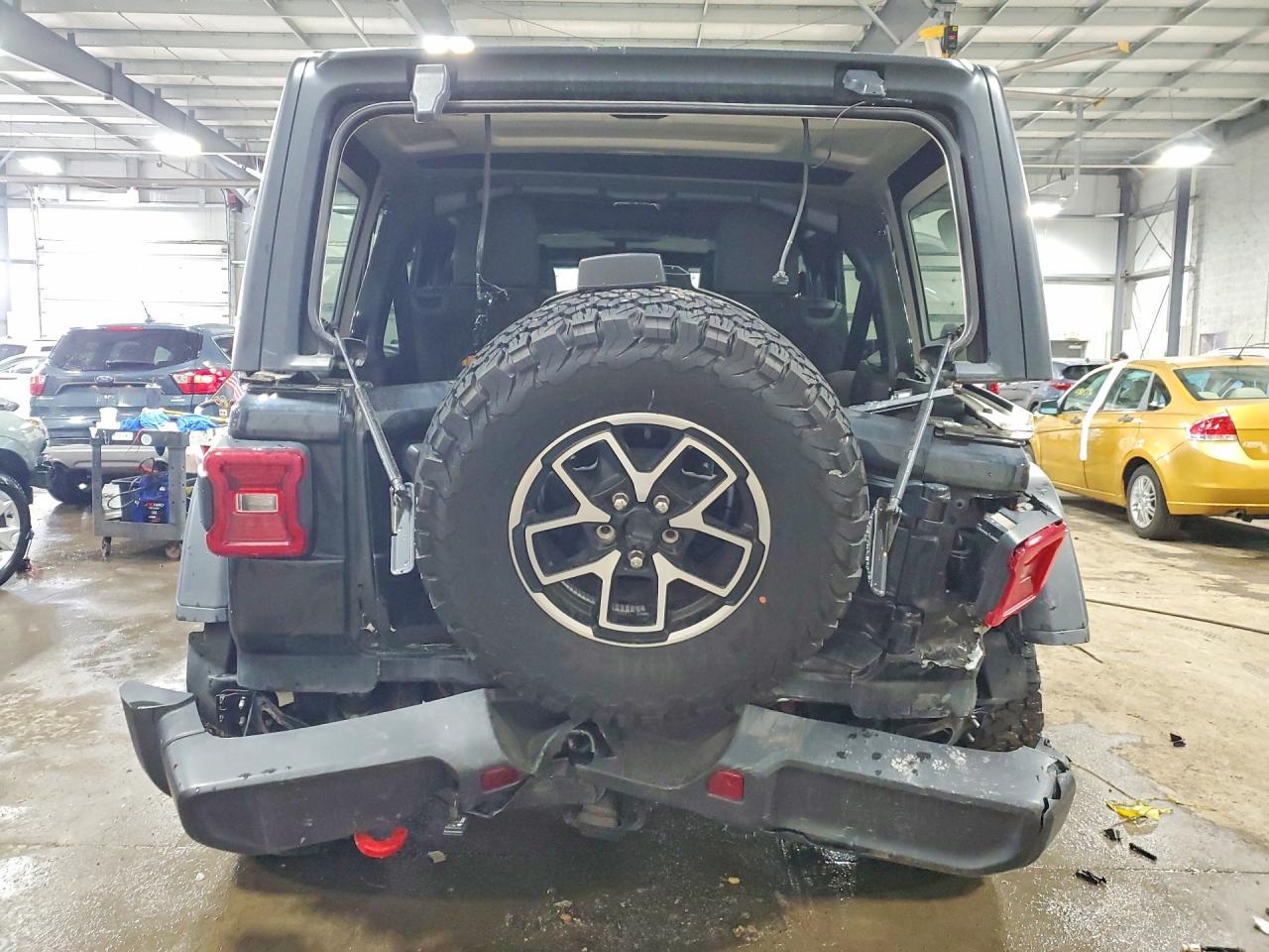 2024 Jeep Wrangler Rubicon - Фото 6