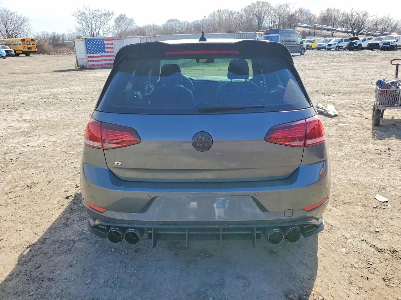 2019 Volkswagen Golf R - Фото 6