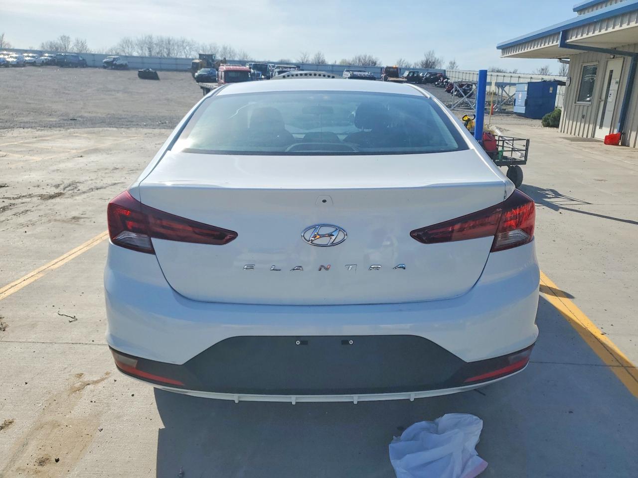 2019 Hyundai Elantra Se - Фото 6
