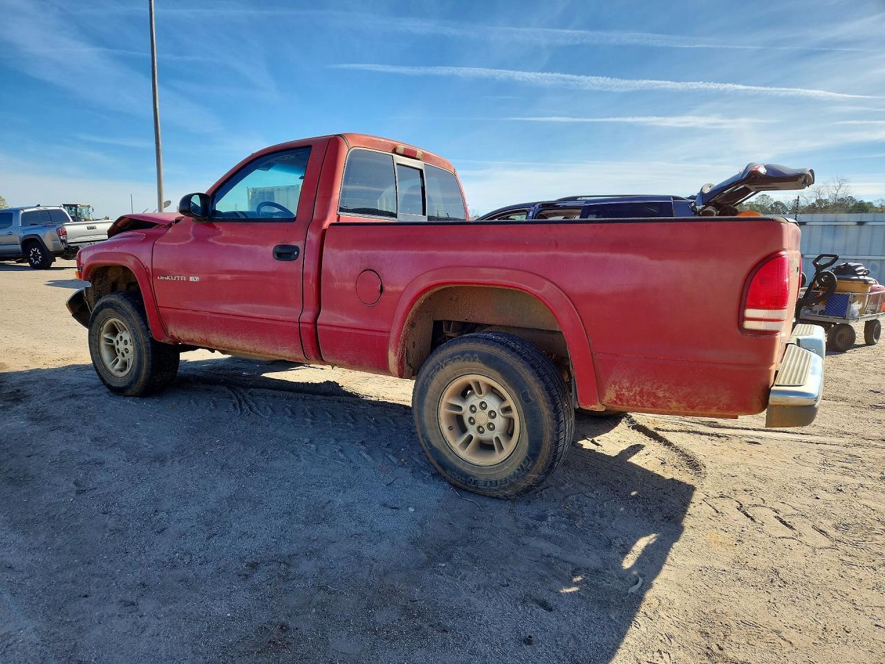 1999 Dodge Dakota - Image 2
