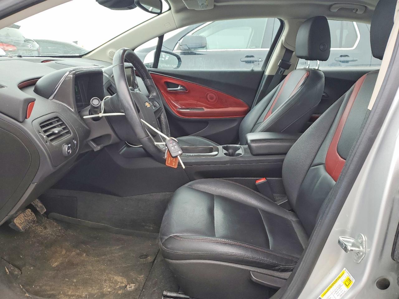 2013 Chevrolet Volt 5Dr - Image 7