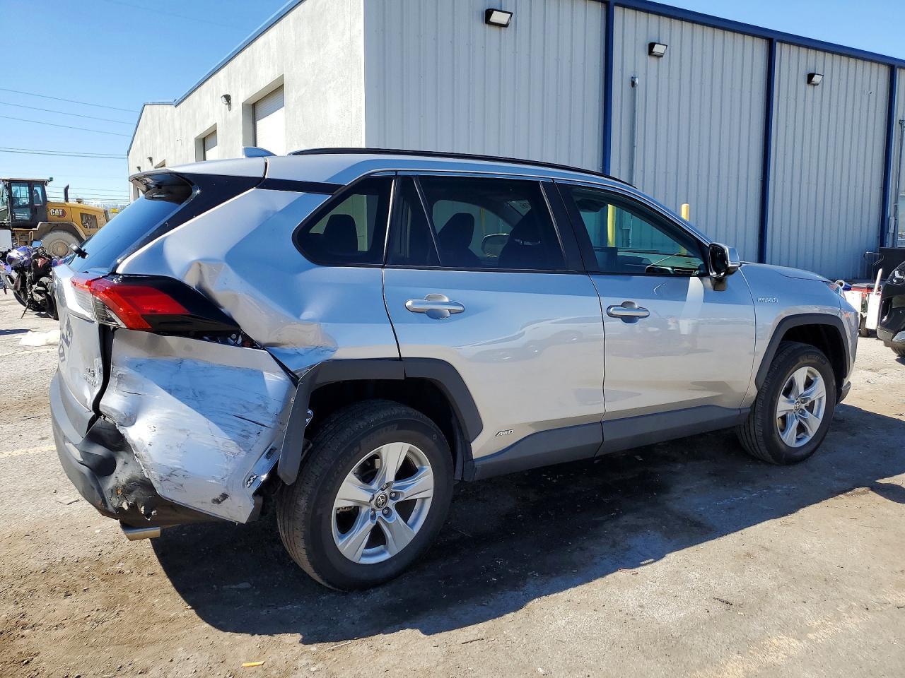 2021 Toyota Rav4 Hybrid Xle - Фото 3