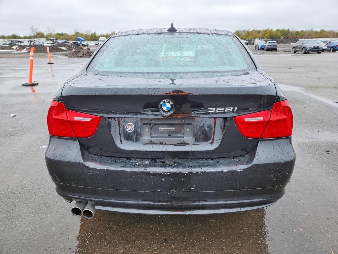 2011 BMW 328 Xi Sulev - Image 6
