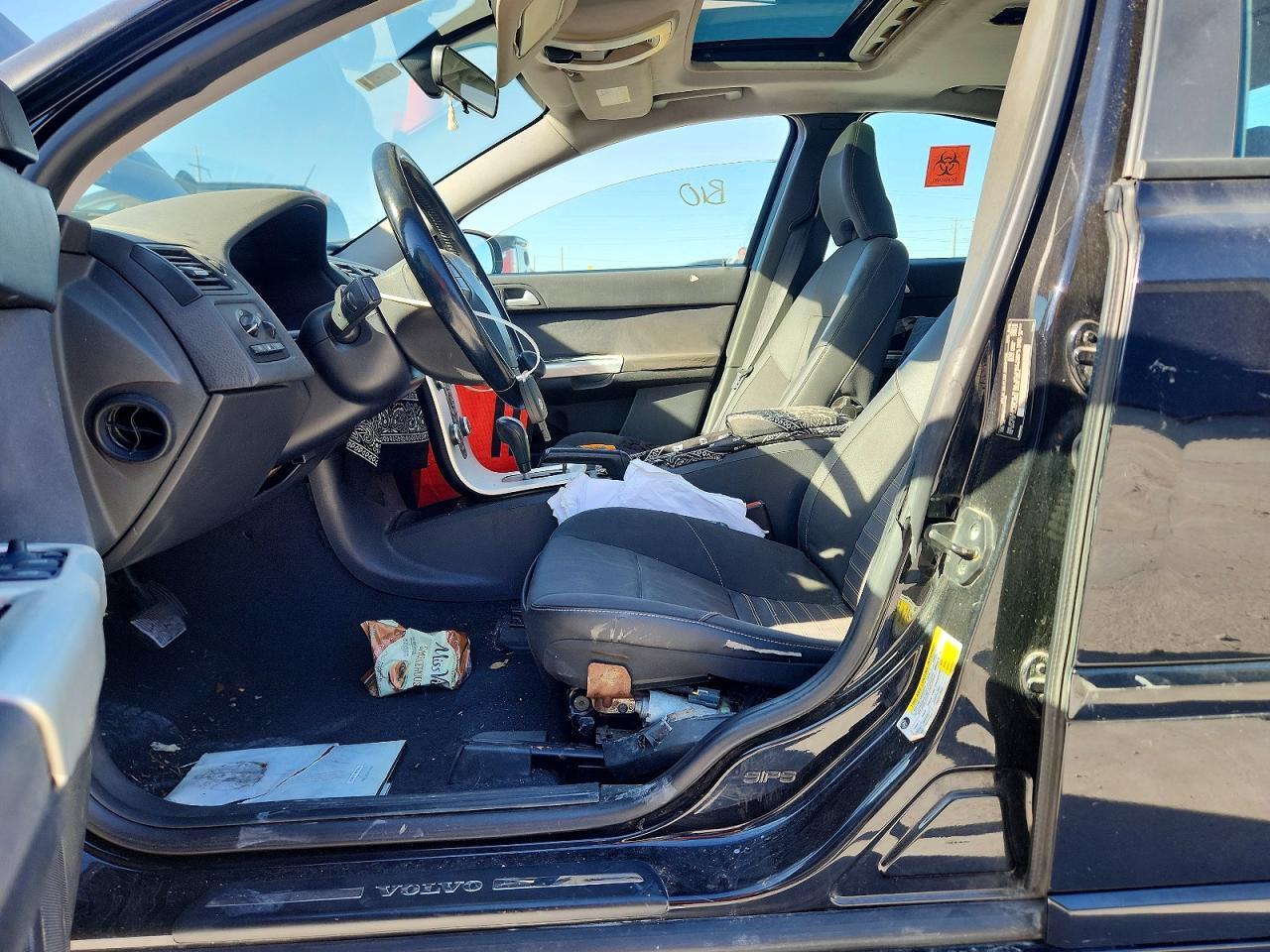 2010 Volvo S40 2.4I - Фото 7