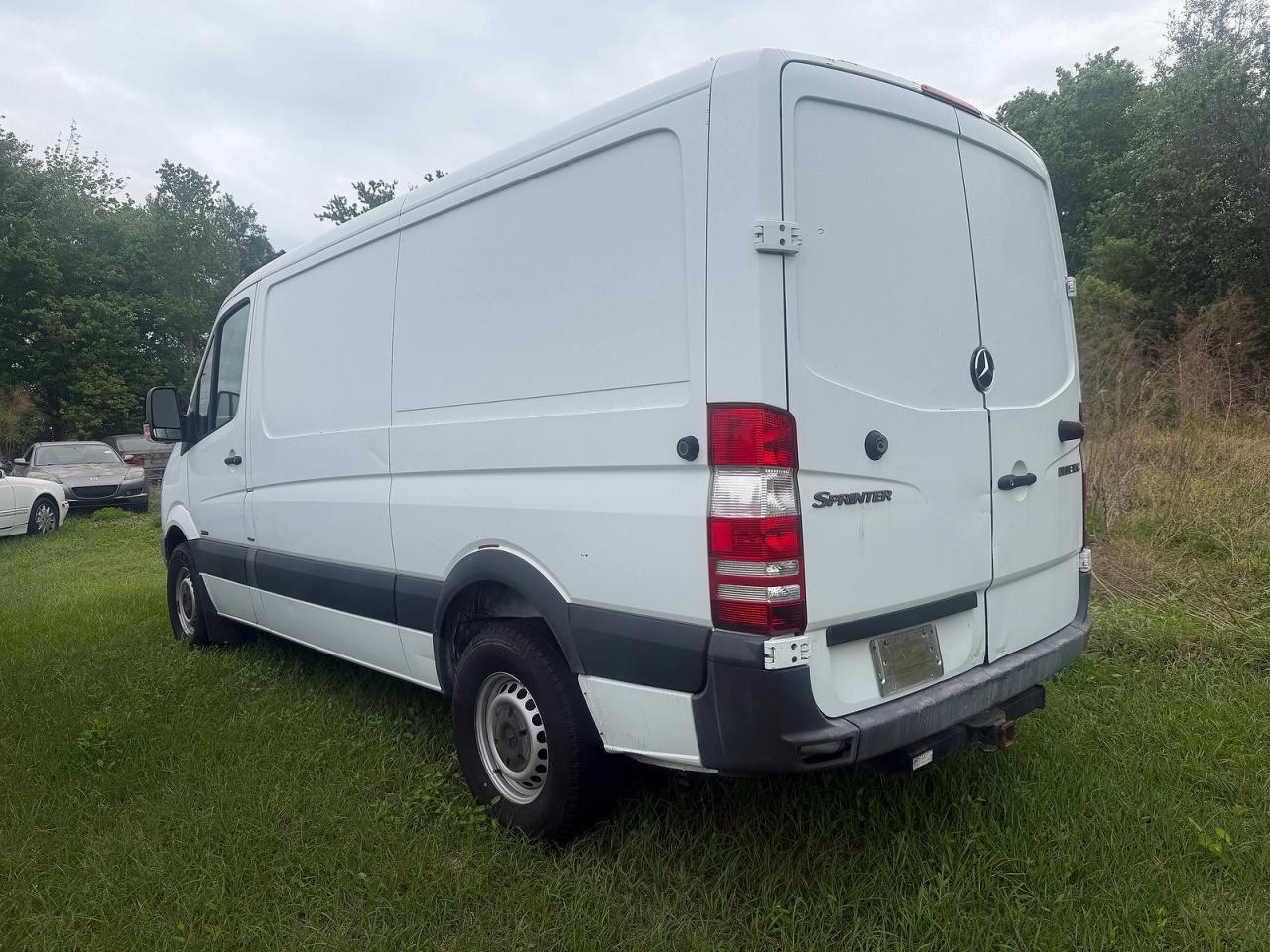 2013 Mercedes-Benz Sprinter 2500 - Image 3