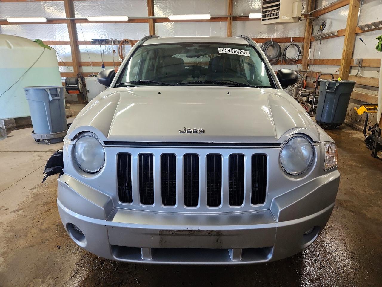 2010 Jeep Compass Sport - Фото 5