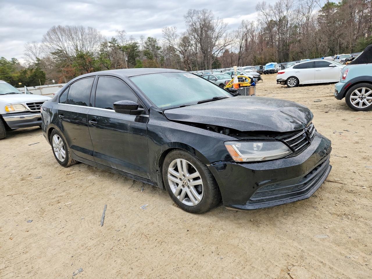 2017 Volkswagen Jetta S - Фото 4