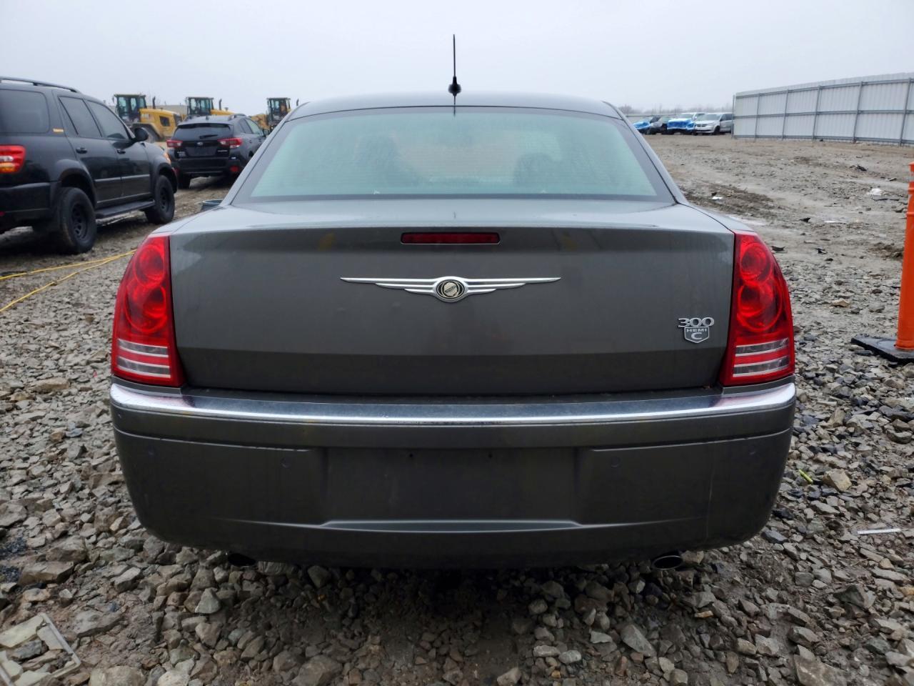 2008 Chrysler 300C - Фото 6