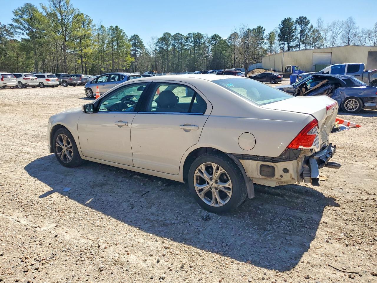 2012 Ford Fusion Se - Фото 2