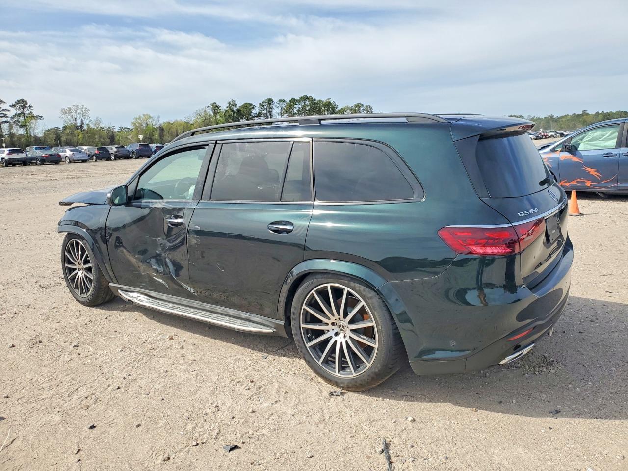 2025 Mercedes-Benz Gls 450 4Matic - Фото 2