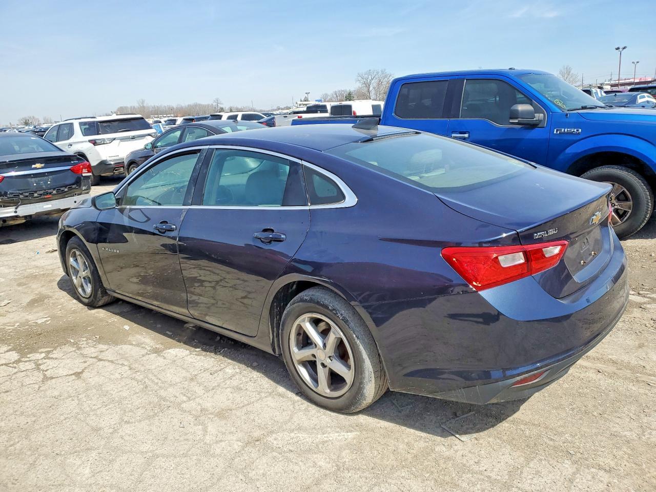 2016 Chevrolet Malibu Ls - Image 2