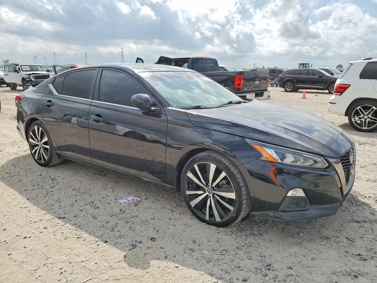 2022 Nissan Altima 2.5 Sr - Фото 4