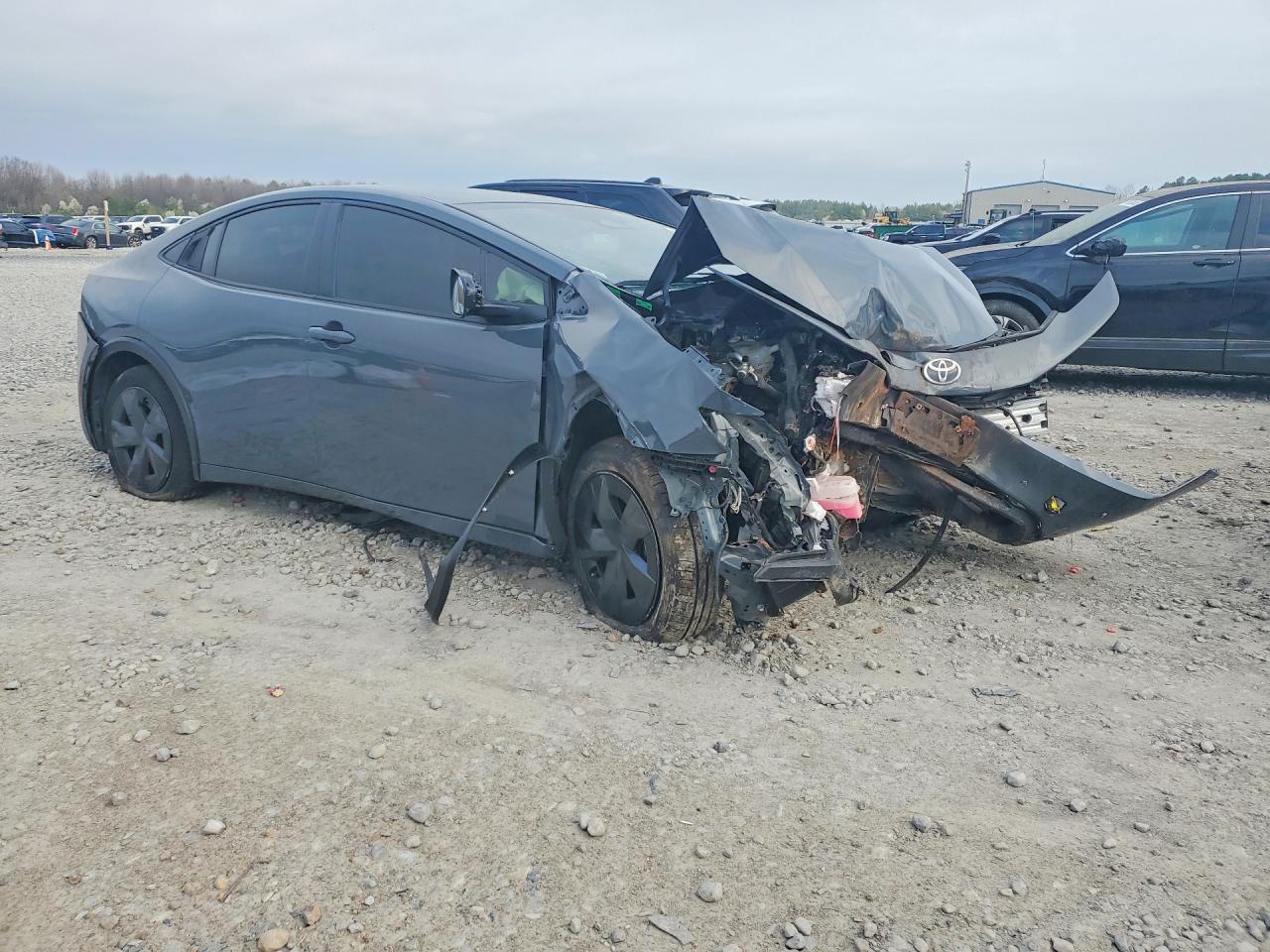 2023 Toyota Prius Le - Image 4