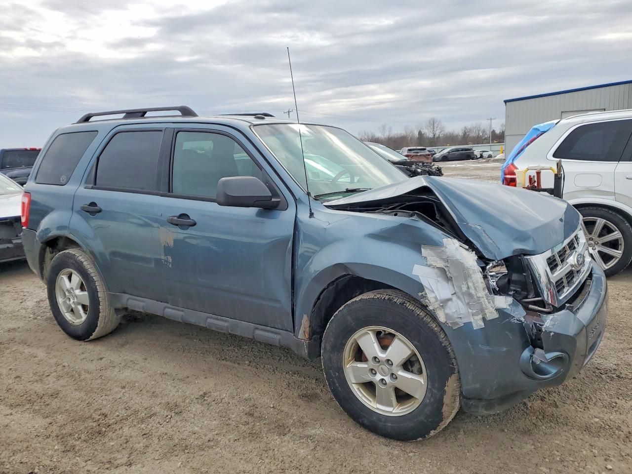 2011 Ford Escape Xlt - Image 4