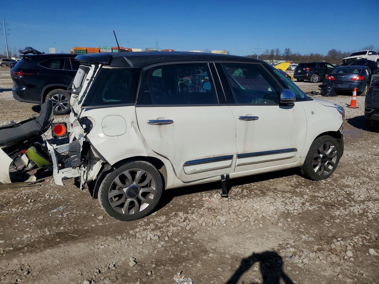 2018 Fiat 500L - Image 3