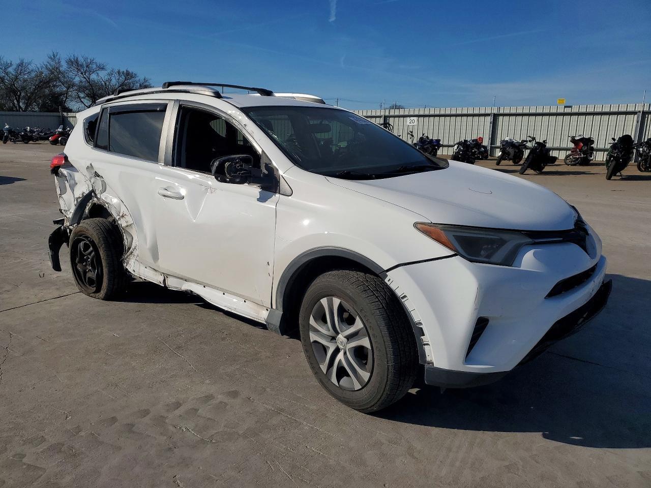 2016 Toyota Rav4 - Image 4