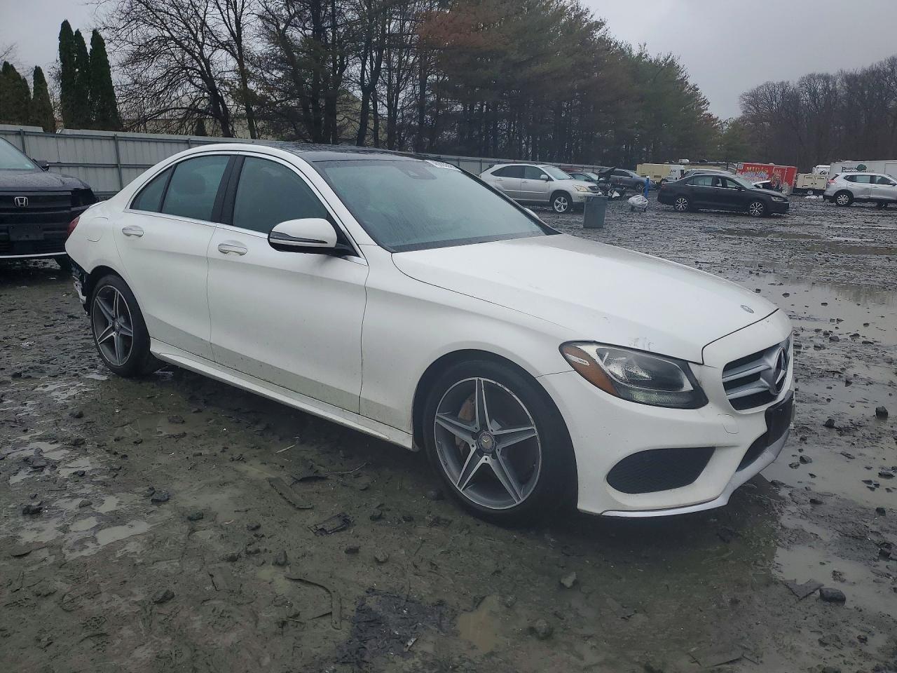 2016 Mercedes-Benz C 300 4Matic - Фото 4