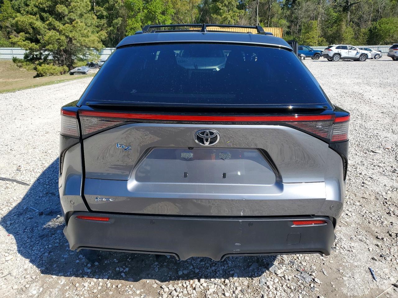 2026 Toyota Bz Xle Plus - Image 6