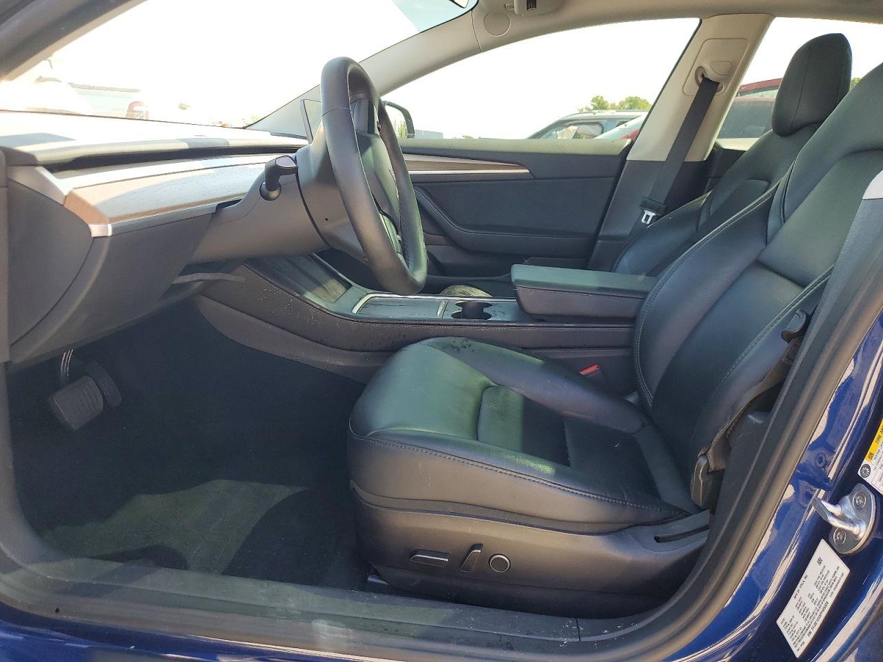 2023 Tesla Model 3 - Фото 7