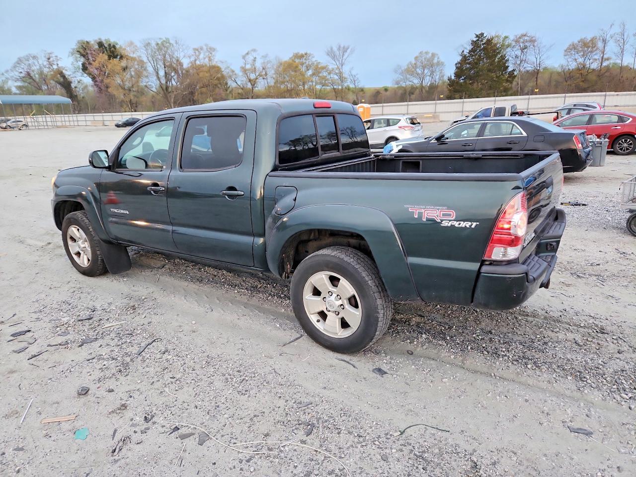 2010 Toyota Tacoma V6 - Фото 2