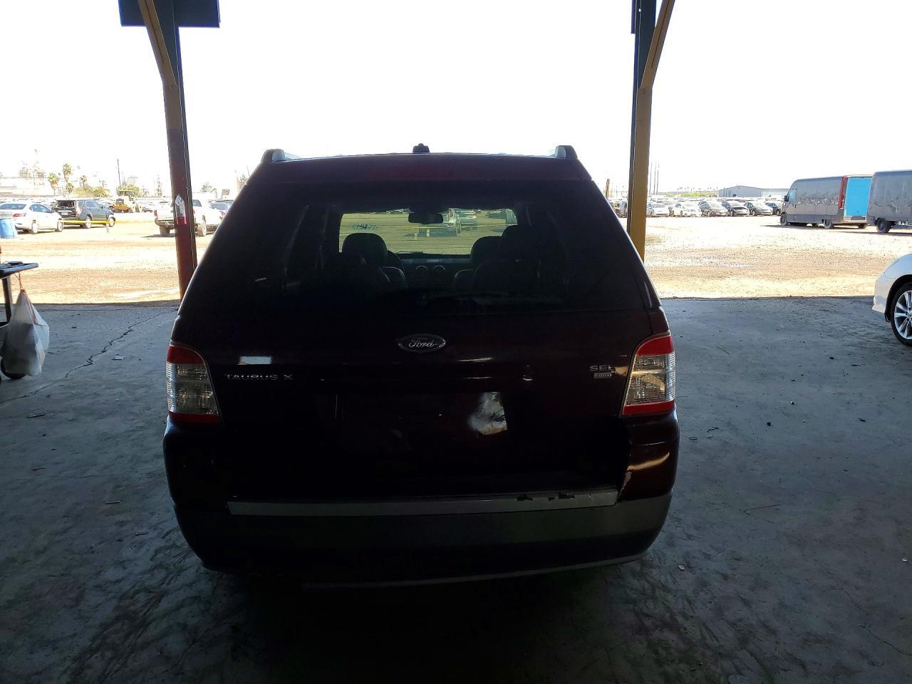 2008 Ford Taurus X Sel - Image 6