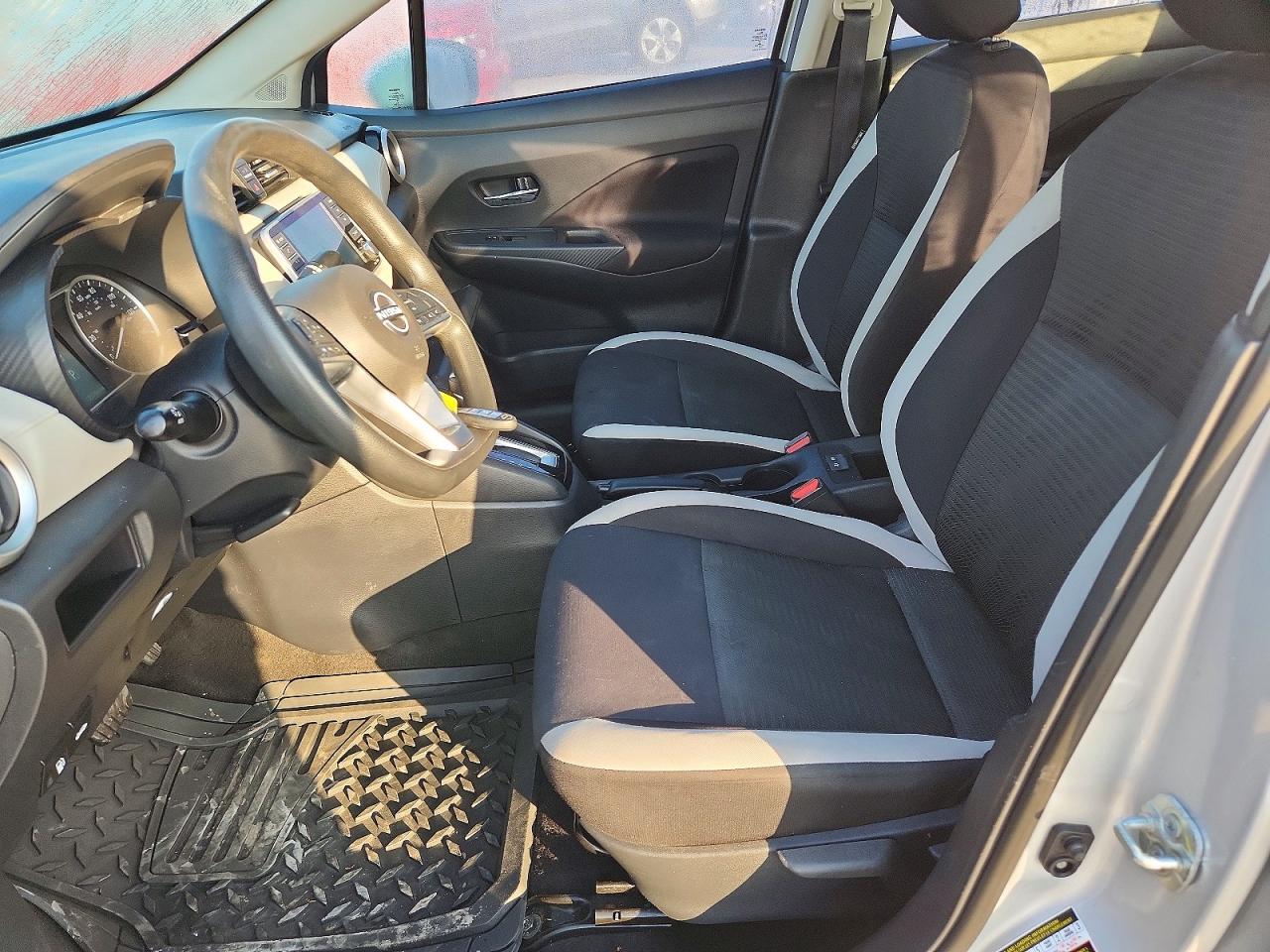 2021 Nissan Versa Sv - Image 7