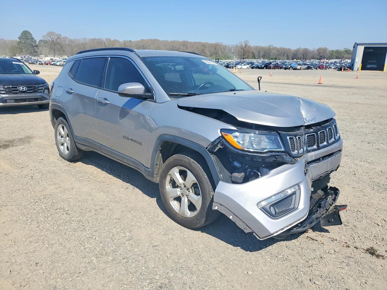2019 Jeep Compass Latitude - Image 4