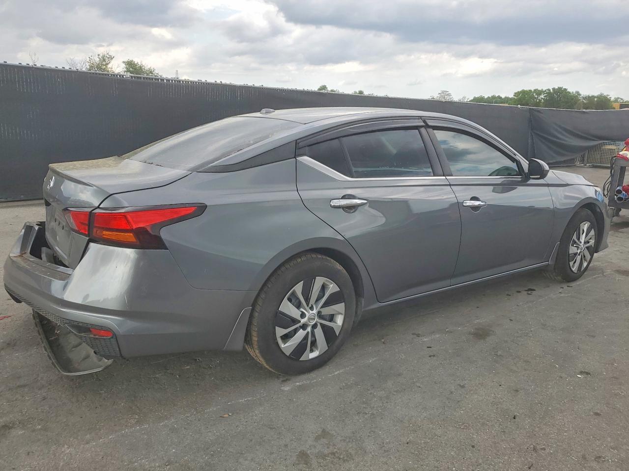 2019 Nissan Altima 2.5 S - Фото 3