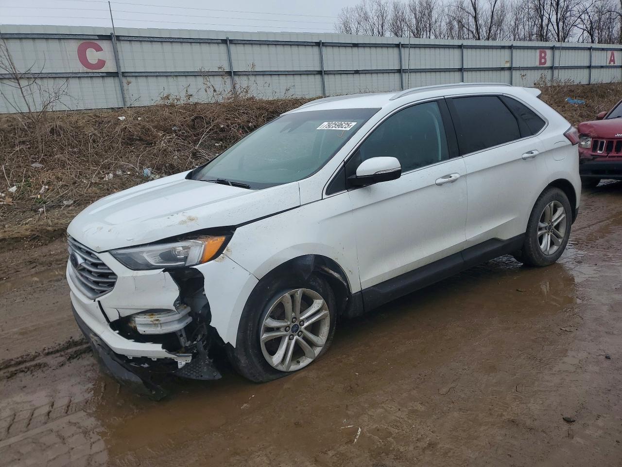 2019 Ford Edge Sel