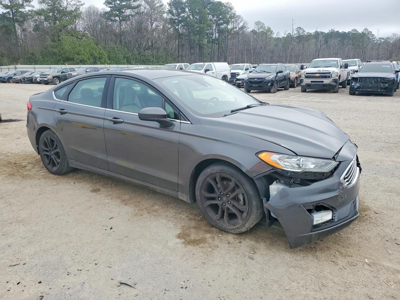 2020 Ford Fusion Se - Фото 4