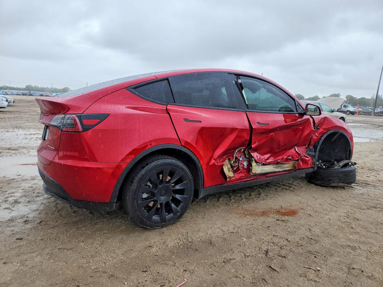 2023 Tesla Model Y - Фото 3