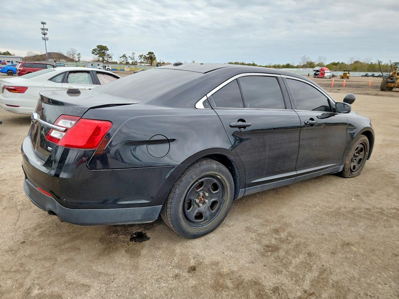 2014 Ford Taurus Police Interceptor - Фото 5