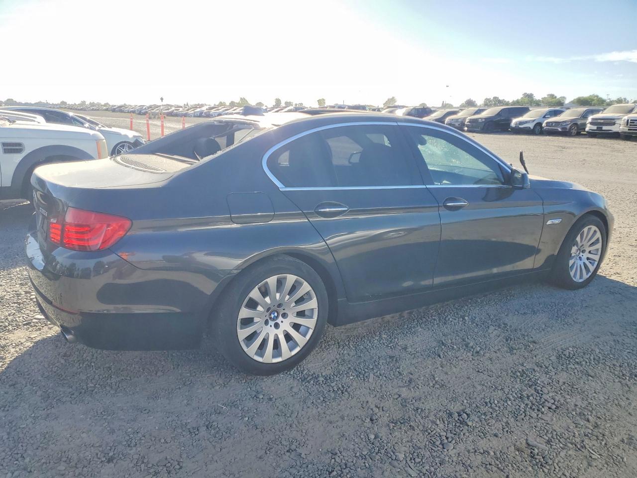 2011 BMW 535 I - Фото 3
