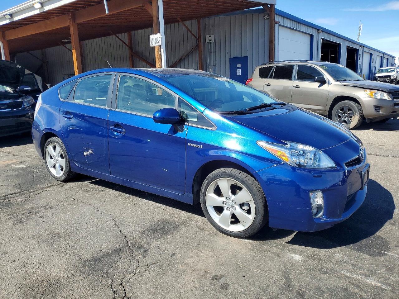 2010 Toyota Prius V - Фото 4