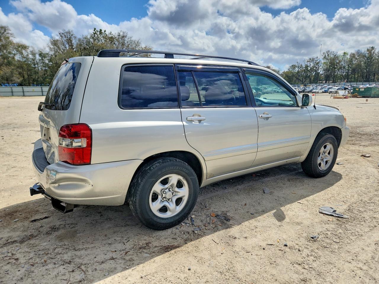 2005 Toyota Highlander Base - Фото 3