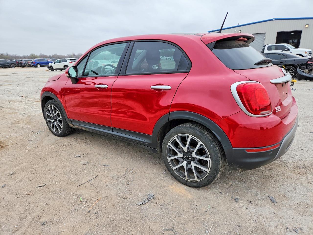 2016 Fiat 500X Trekking Plus - Image 2