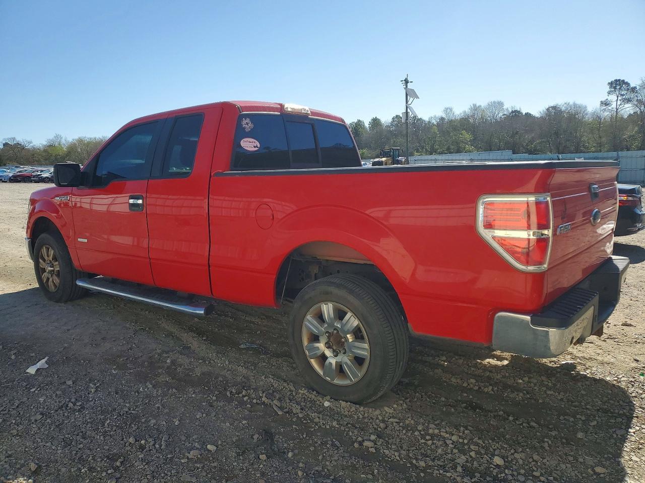 2012 Ford F150 Super Cab - Фото 2