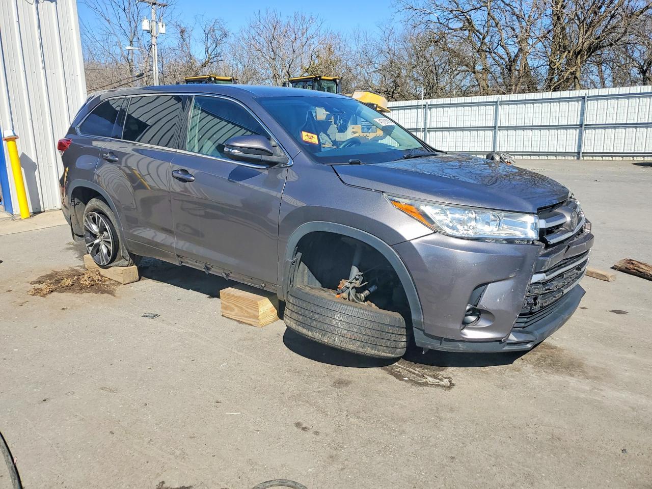 2018 Toyota Highlander Le - Фото 4