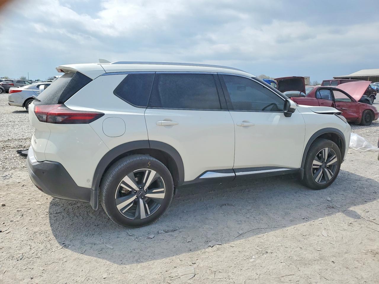 2023 Nissan Rogue Sl - Фото 3