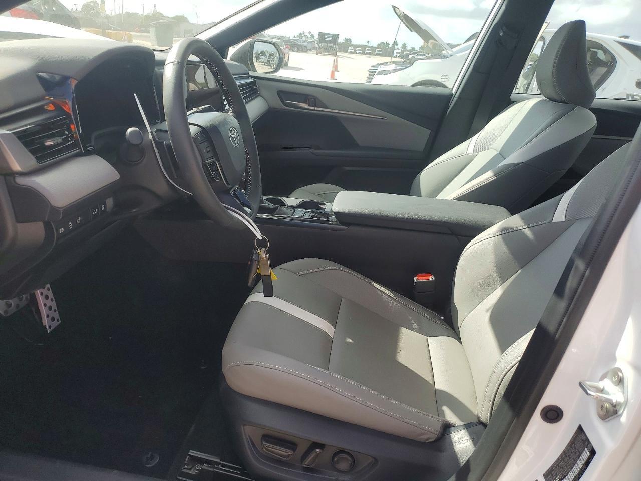 2026 Toyota Camry Se - Фото 7