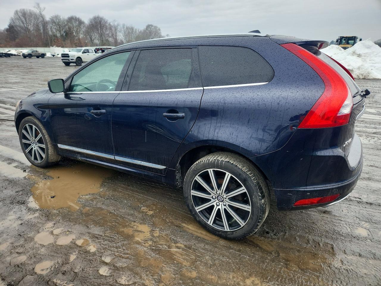 2017 Volvo Xc60 T6 Inscription - Фото 2
