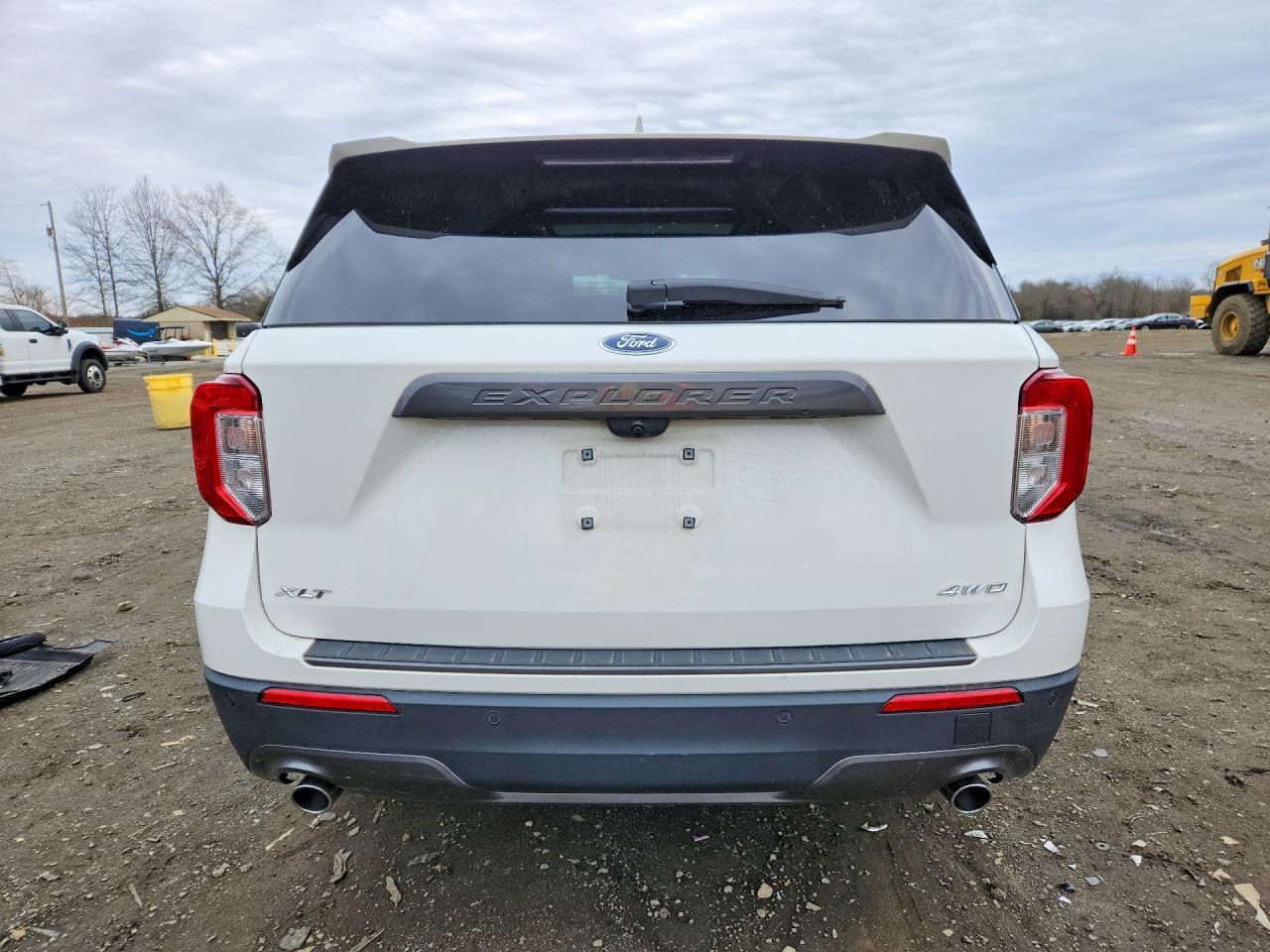 2022 Ford Explorer Xlt - Фото 6