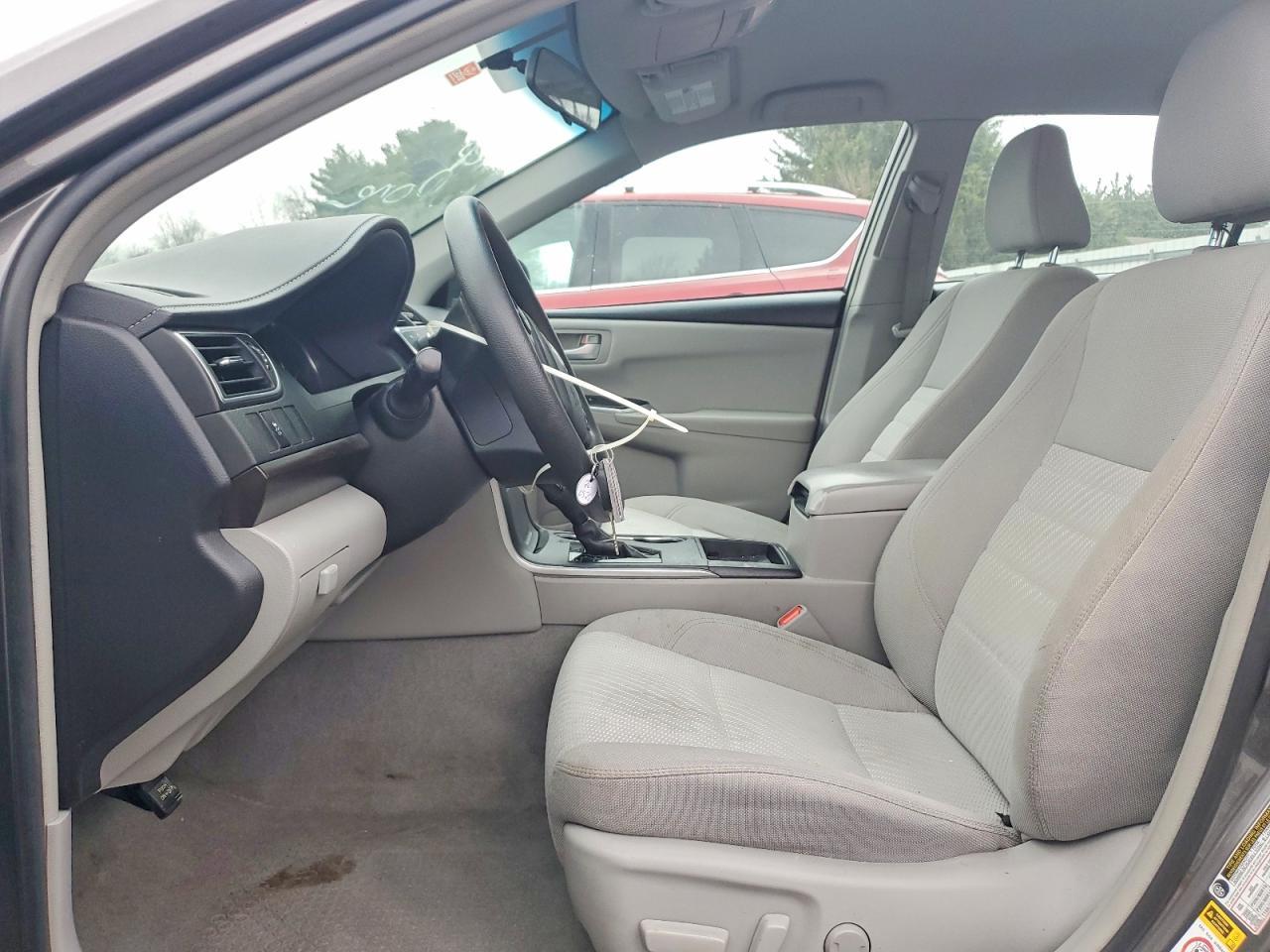 2017 Toyota Camry Le - Фото 7