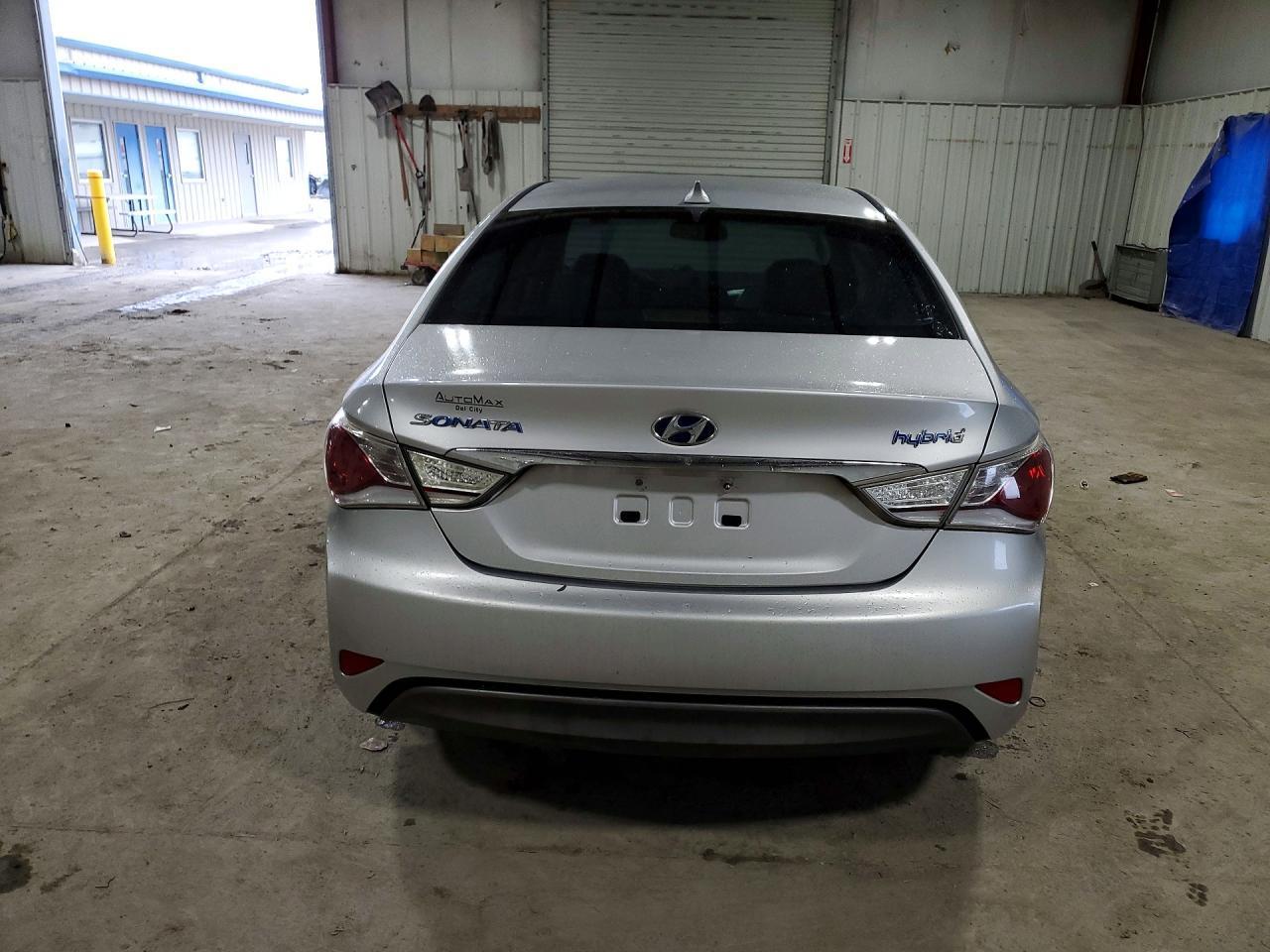 2012 Hyundai Sonata Hybrid Base - Фото 6