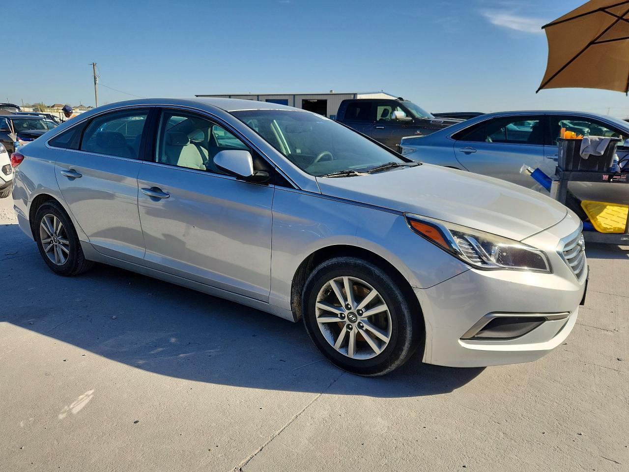 2017 Hyundai Sonata Base - Image 4