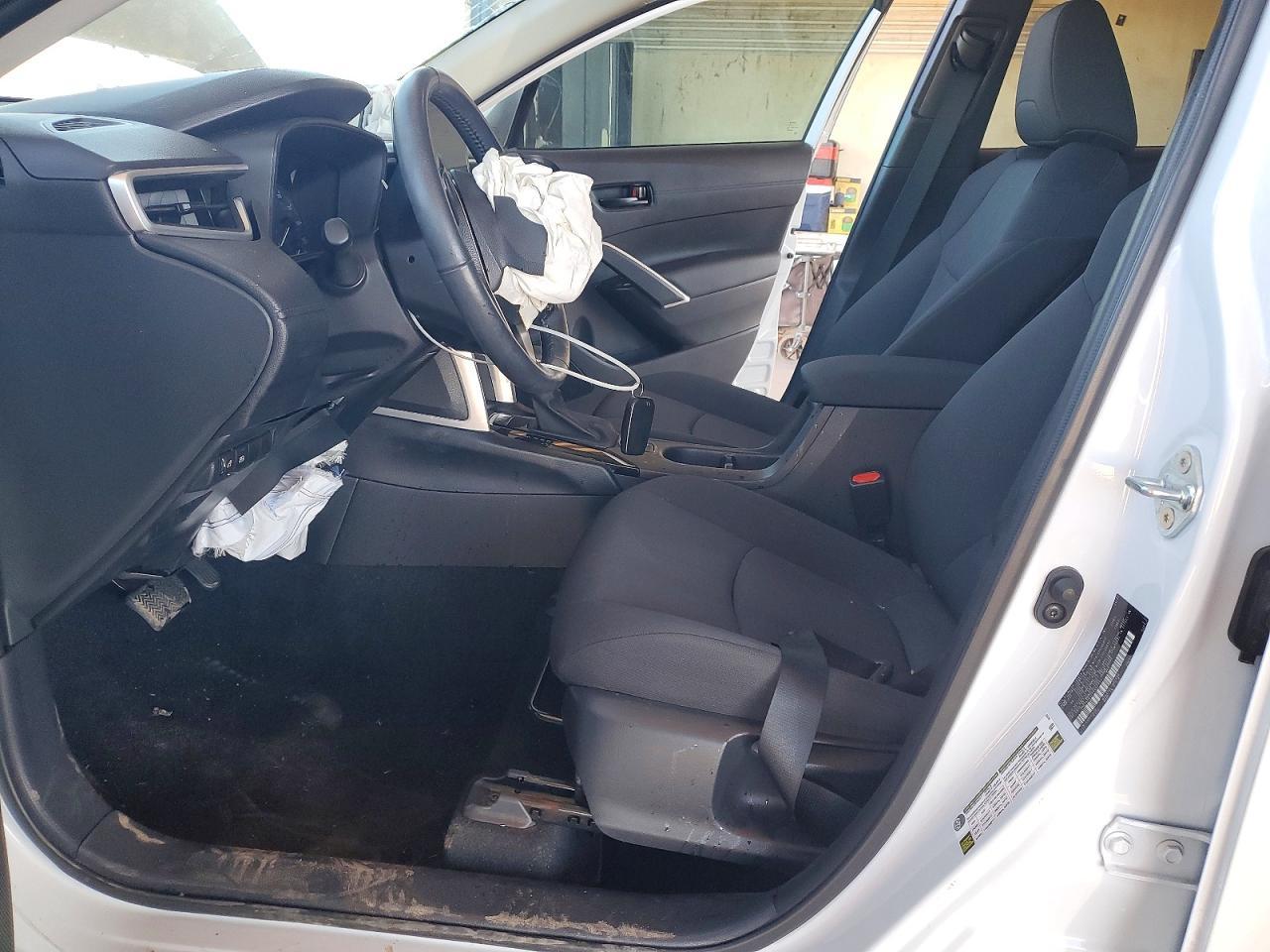 2023 Toyota Corolla Cross Le - Image 7