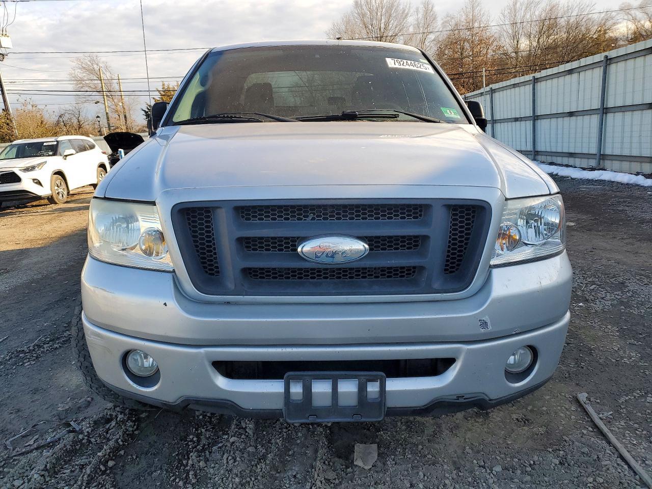 2008 Ford F150 - Image 5