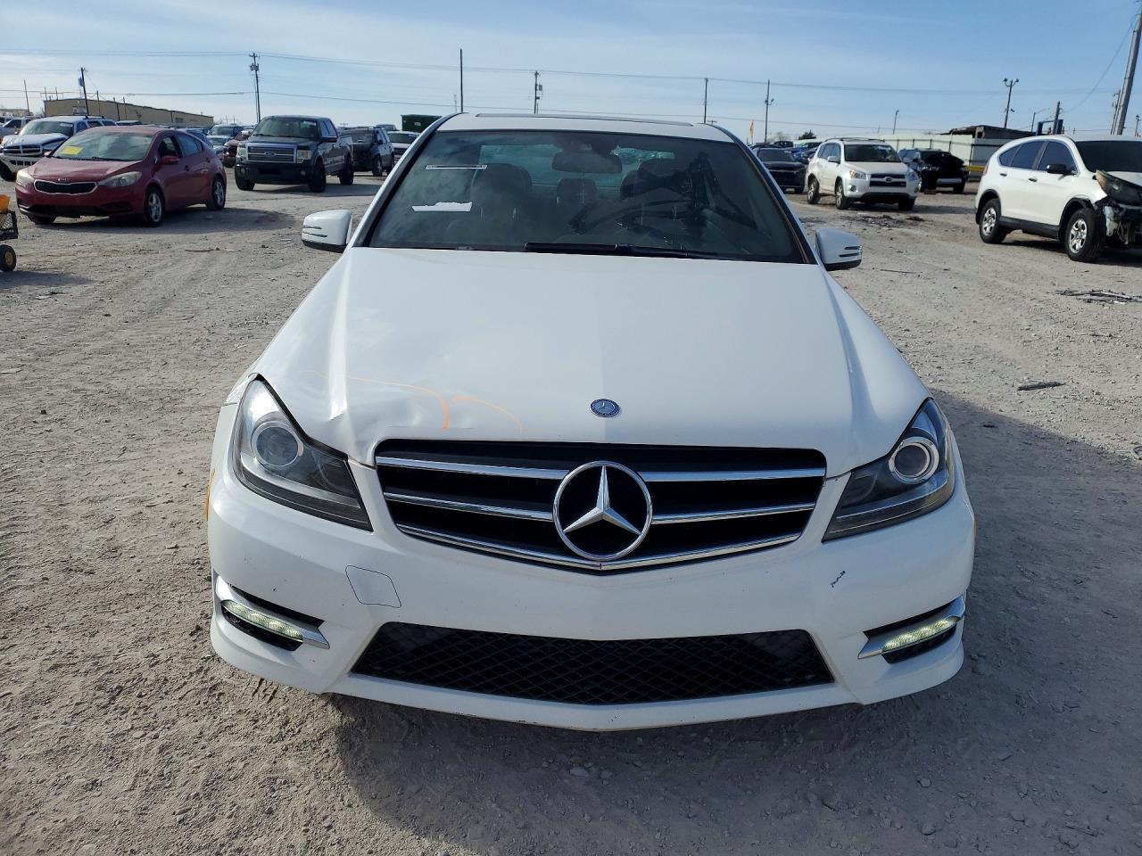 2014 Mercedes-Benz C 250 - Image 5