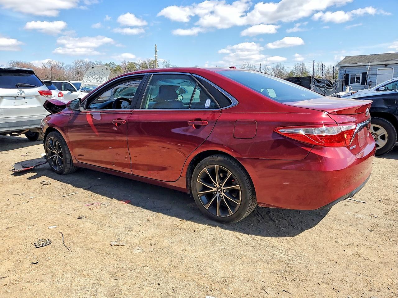 2016 Toyota Camry Xse - Фото 2
