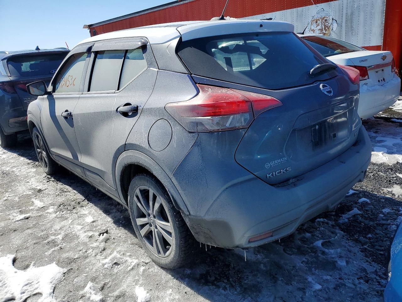 2019 Nissan Kicks S - Image 2